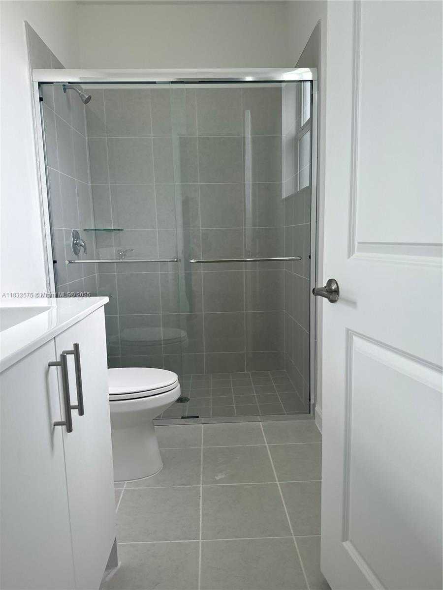 Small Image of 2923 SOUTH EAST 23 AVE #2923, Homestead Number 21
