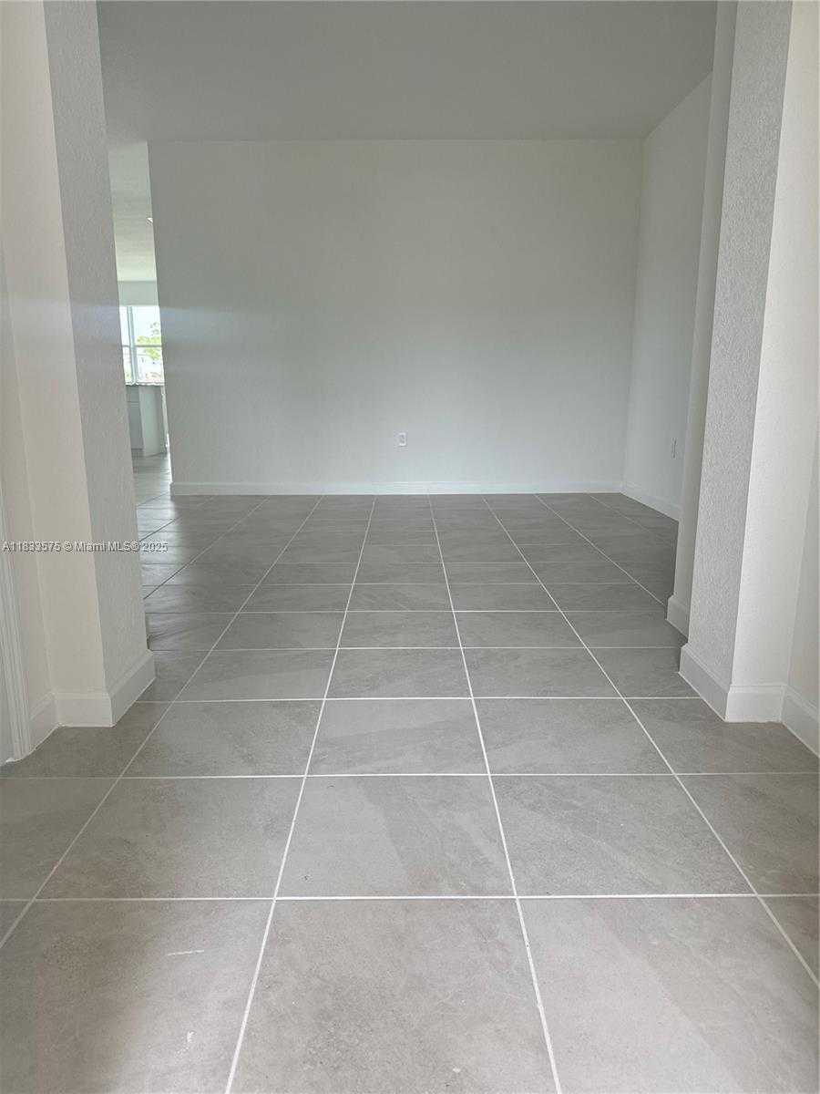 Small Image of 2923 SOUTH EAST 23 AVE #2923, Homestead Number 4