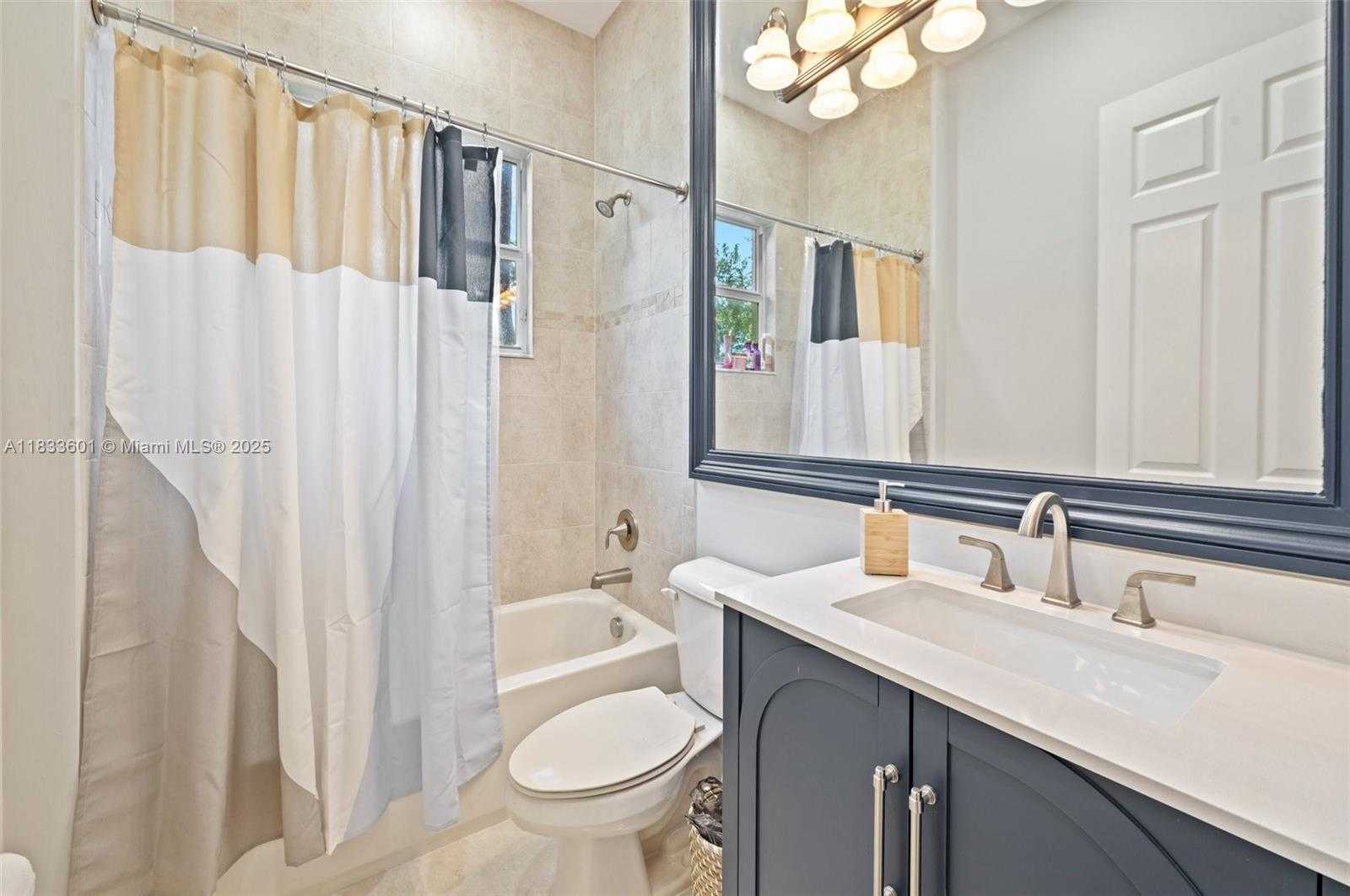 Small Image of 8186 FIERA RIDGE DR, Boynton Beach Number 21