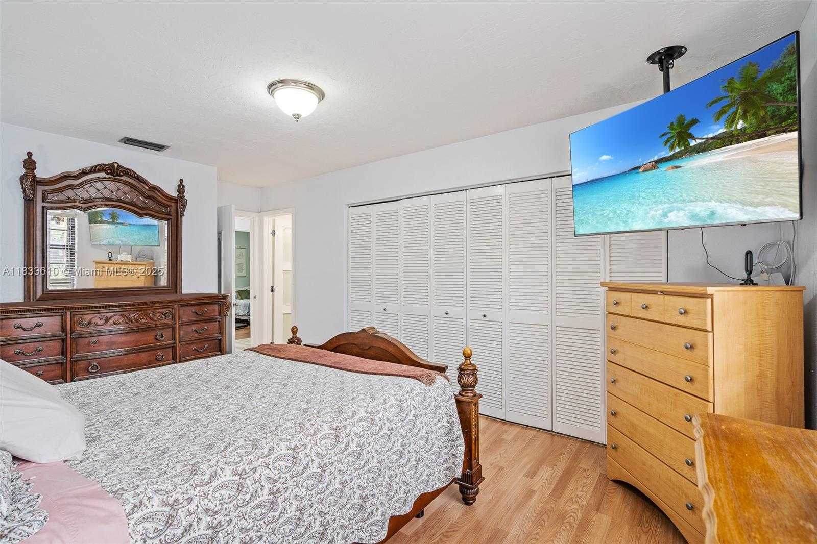 Small Image of 11914 SOUTH WEST 125TH PL #N/A, Miami Number 16