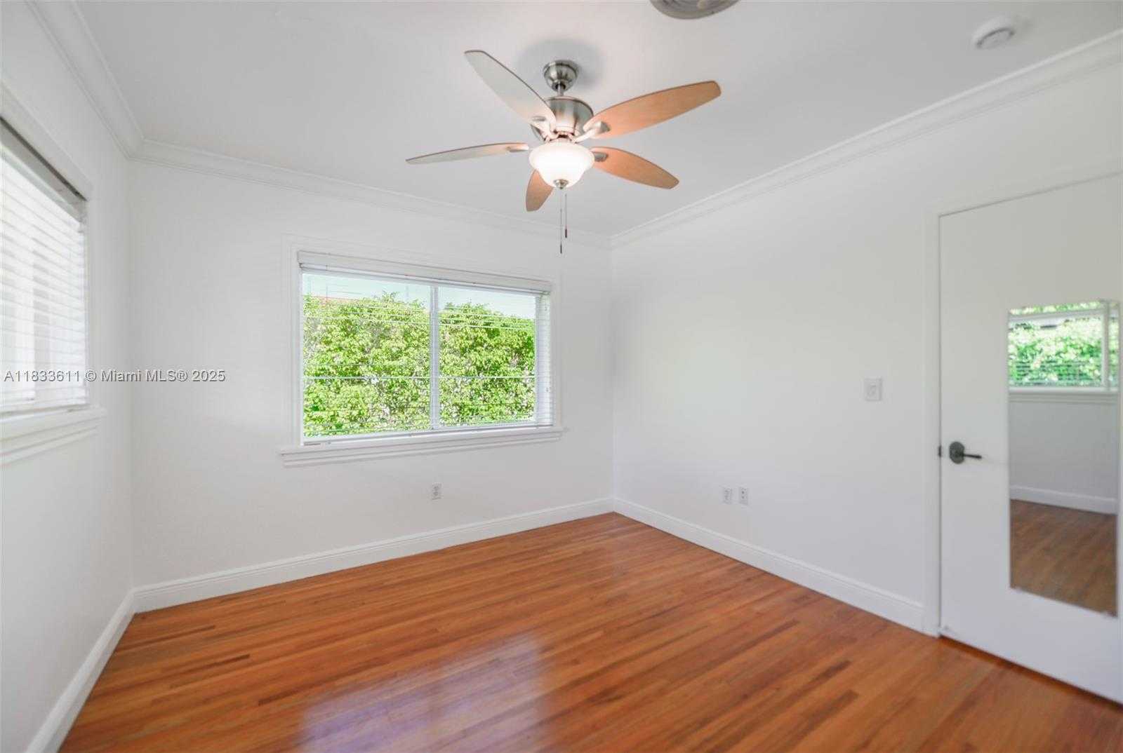 Small Image of 3615 RIVIERA CT #3615, Coral Gables Number 24