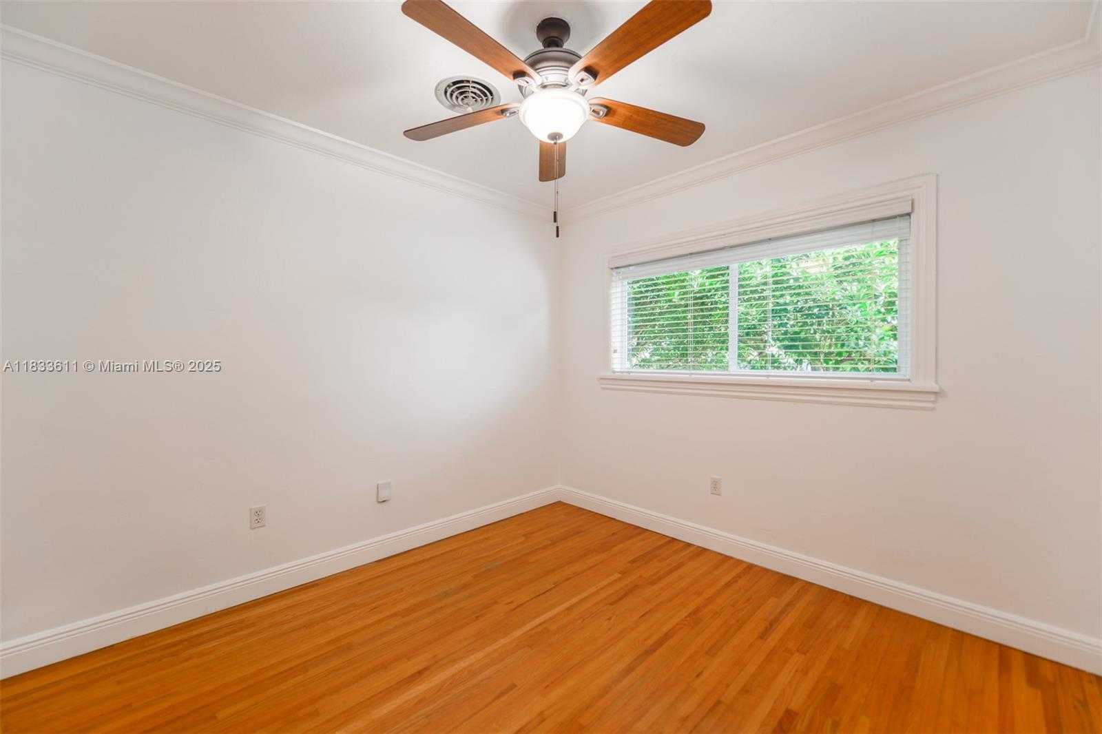 Small Image of 3615 RIVIERA CT #3615, Coral Gables Number 27