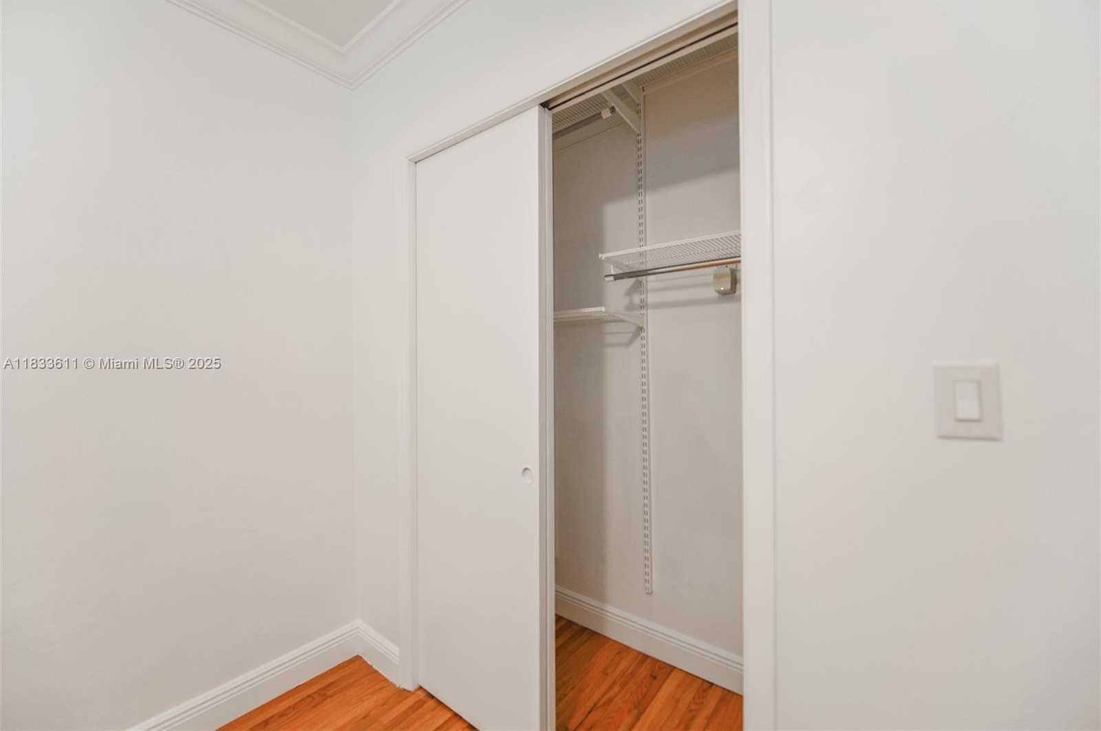 Small Image of 3615 RIVIERA CT #3615, Coral Gables Number 28