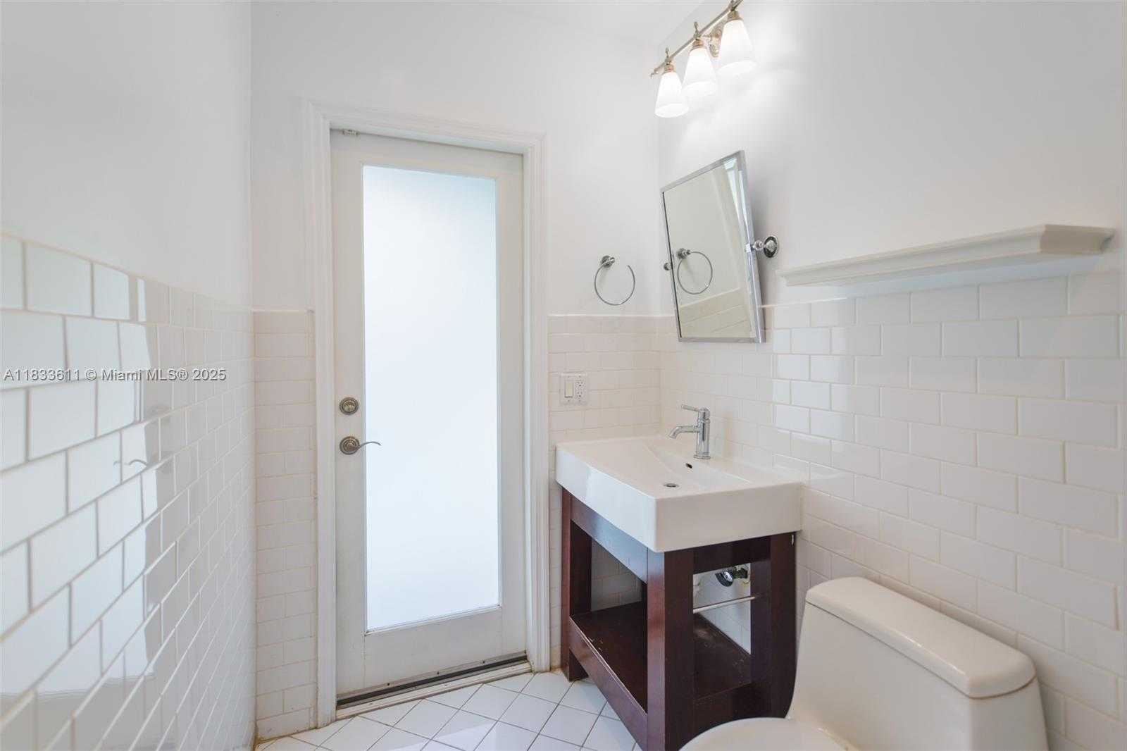 Small Image of 3615 RIVIERA CT #3615, Coral Gables Number 30
