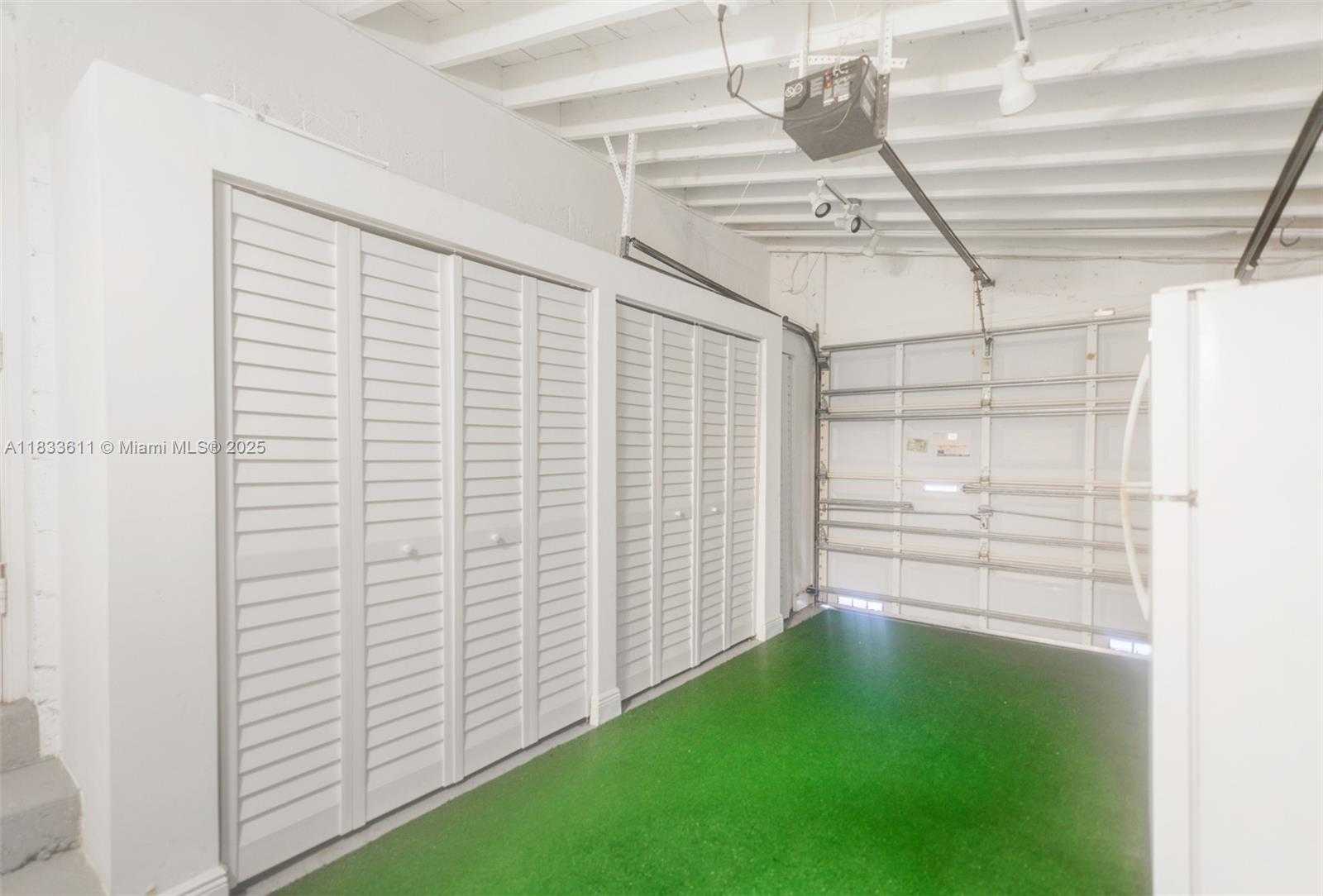 Small Image of 3615 RIVIERA CT #3615, Coral Gables Number 33