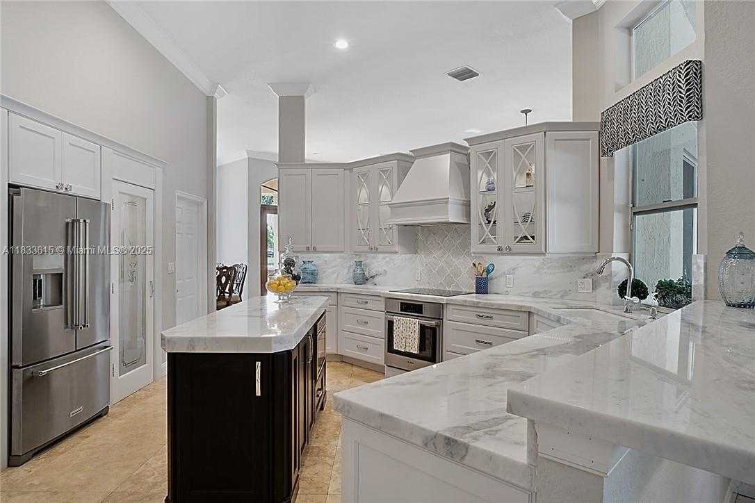 Small Image of 6807 NORTH WEST 66TH WAY, Parkland Number 14