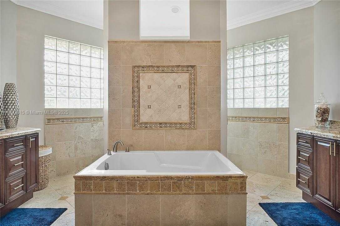 Small Image of 6807 NORTH WEST 66TH WAY, Parkland Number 21