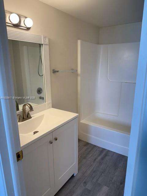 Small Image of 9421 FONTAINEBLEAU BLVD #106-35, Miami Number 18