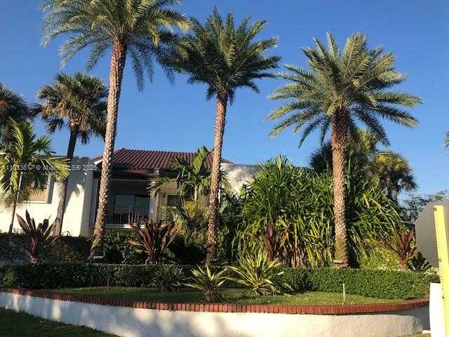 Small Image of 9421 FONTAINEBLEAU BLVD #106-35, Miami Number 2