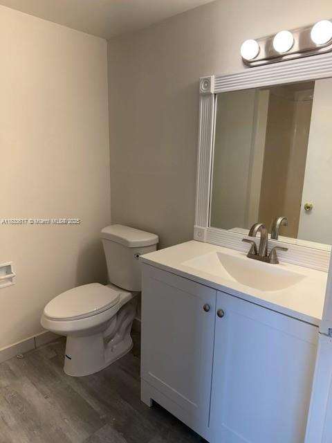 Small Image of 9421 FONTAINEBLEAU BLVD #106-35, Miami Number 22