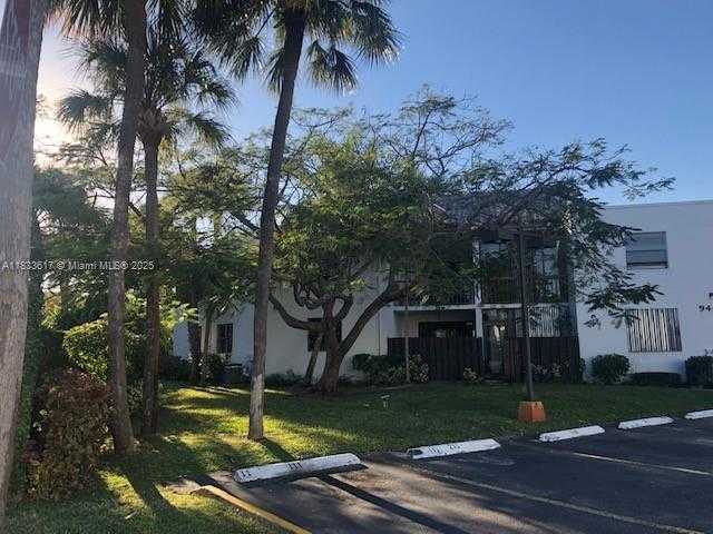 Small Image of 9421 FONTAINEBLEAU BLVD #106-35, Miami Number 29
