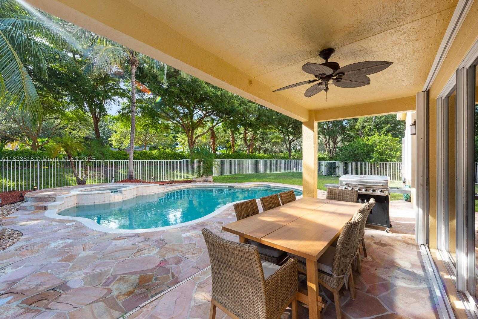 Small Image of 4008 STAGHORN LN, Weston Number 13
