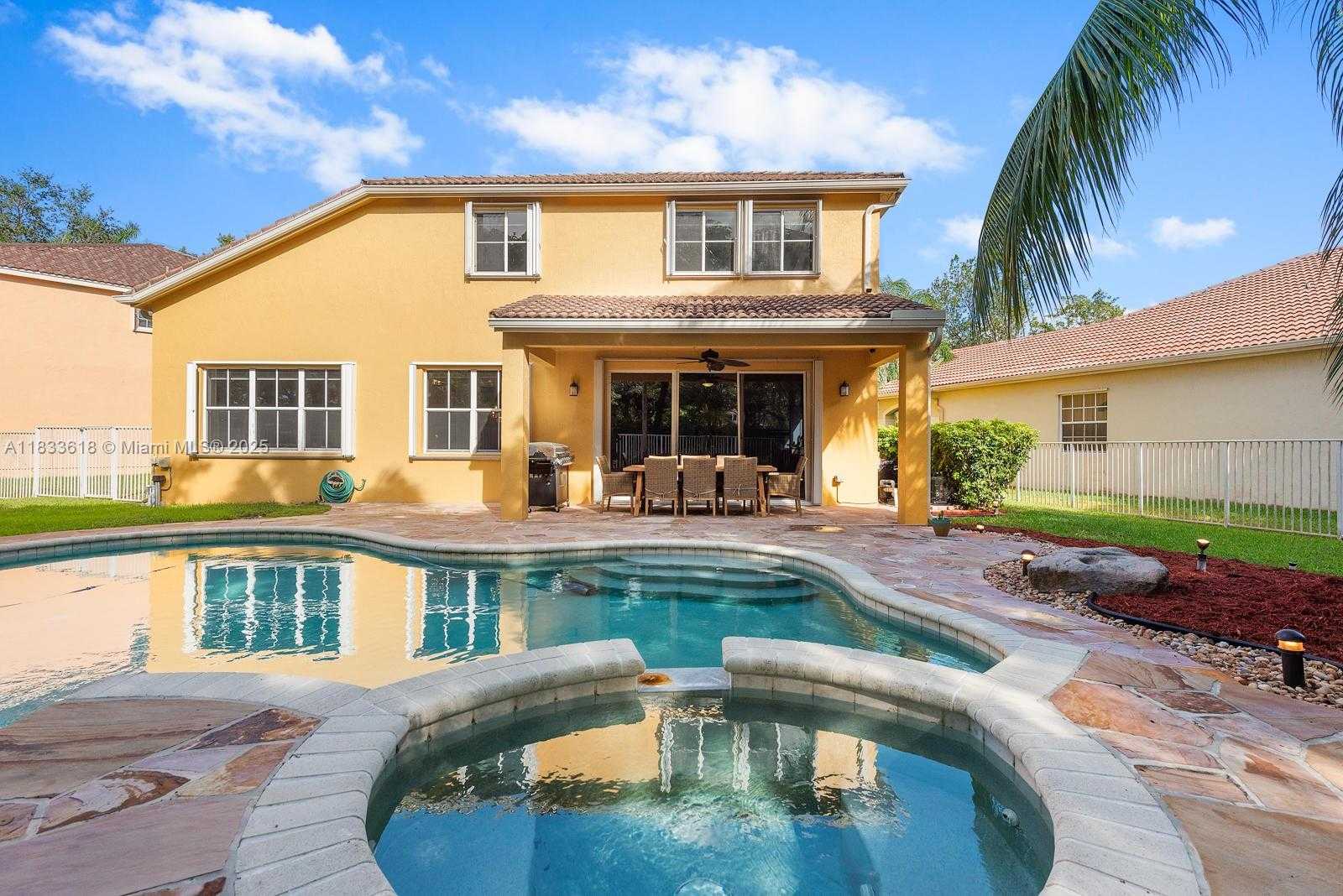 Small Image of 4008 STAGHORN LN, Weston Number 14