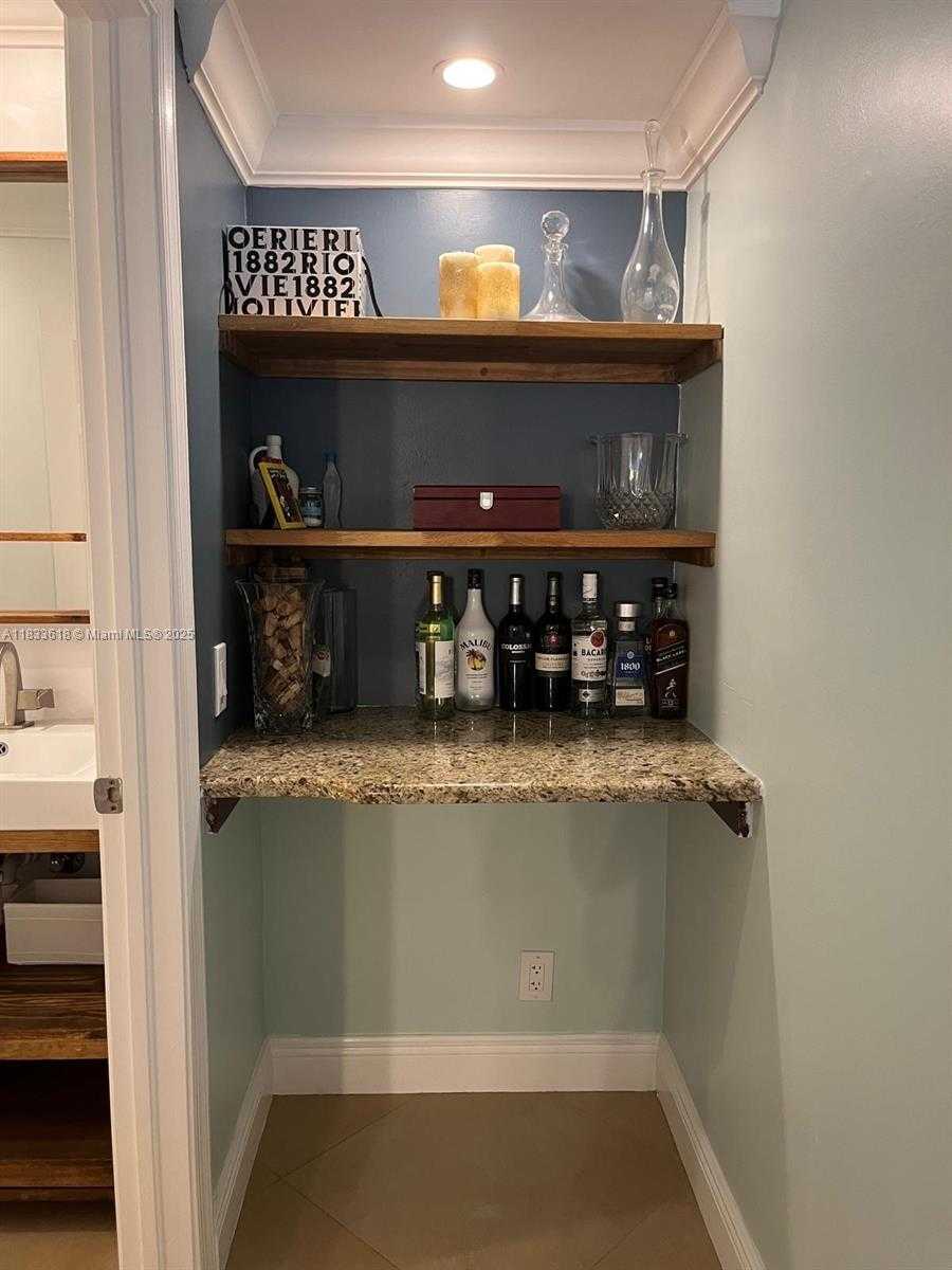 Small Image of 4008 STAGHORN LN, Weston Number 18