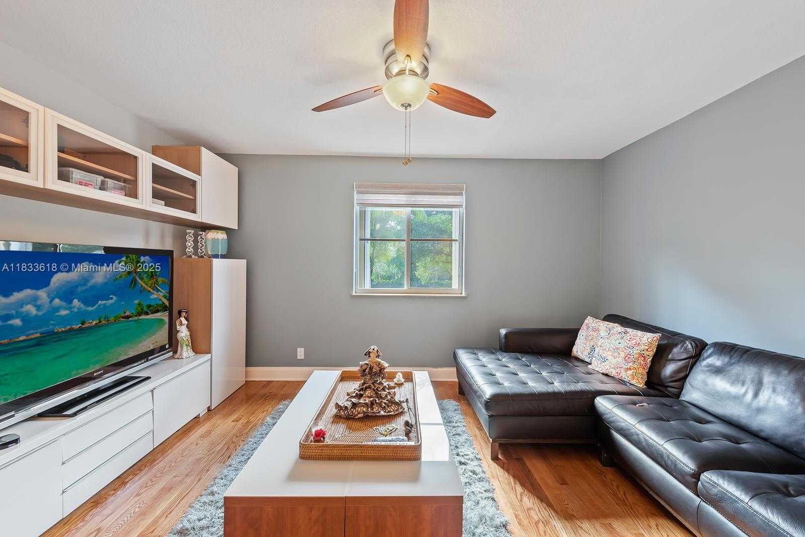 Small Image of 4008 STAGHORN LN, Weston Number 24