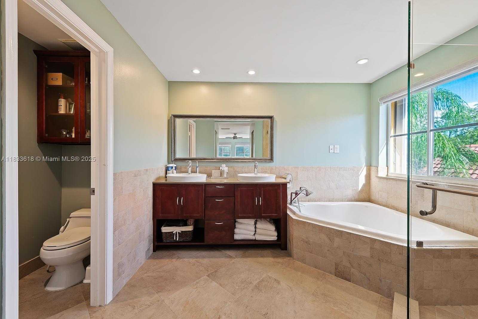 Small Image of 4008 STAGHORN LN, Weston Number 28