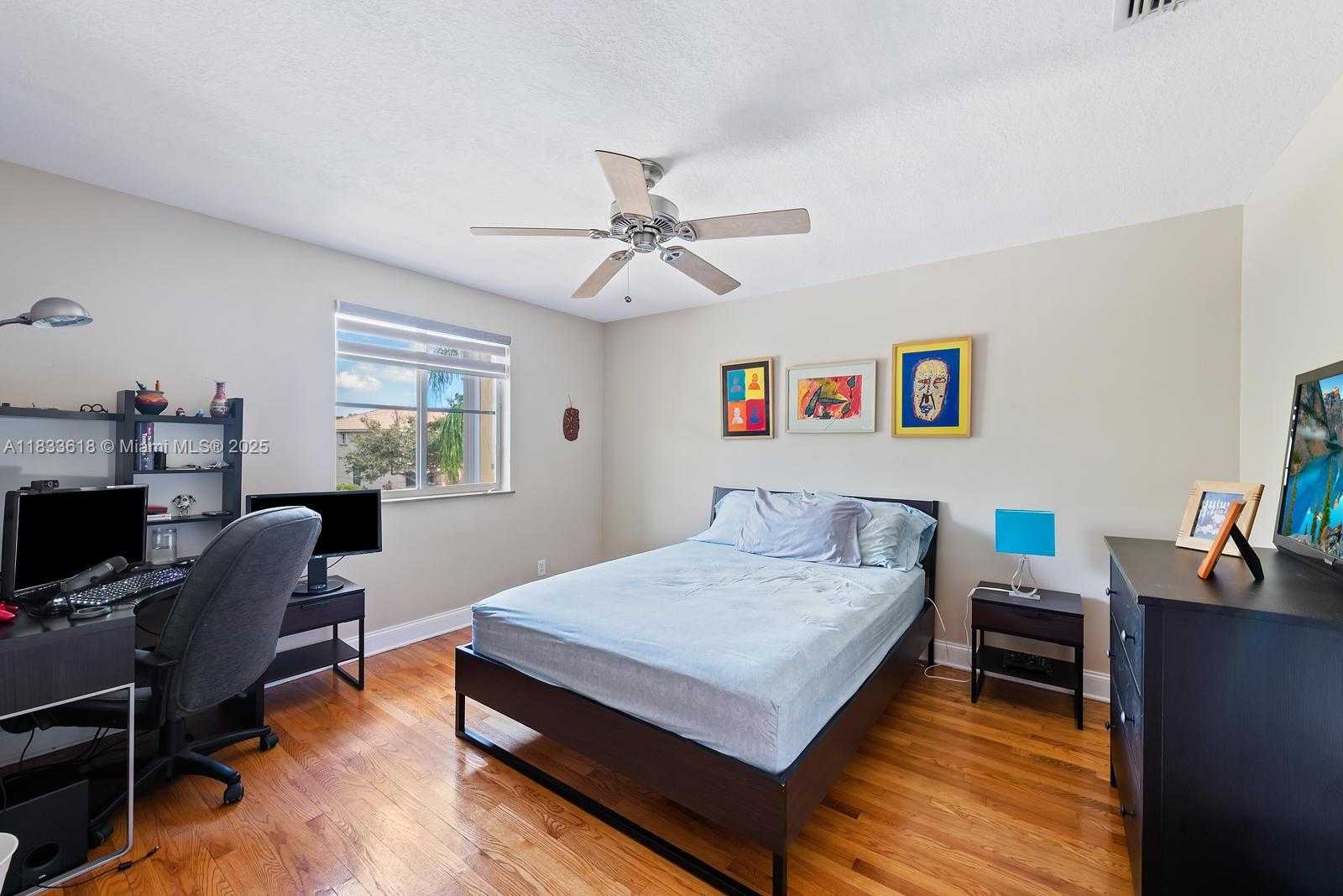 Small Image of 4008 STAGHORN LN, Weston Number 29