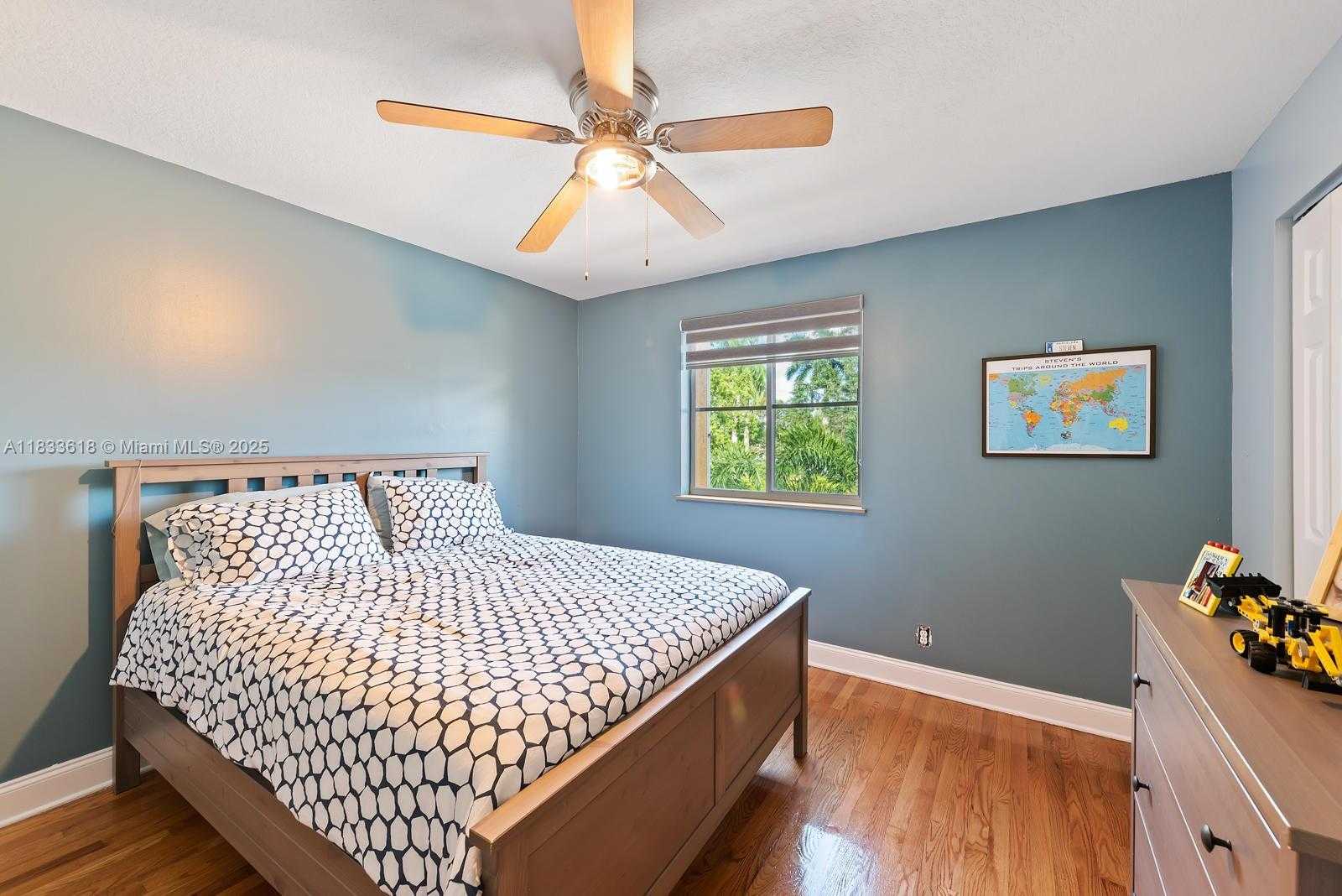Small Image of 4008 STAGHORN LN, Weston Number 31