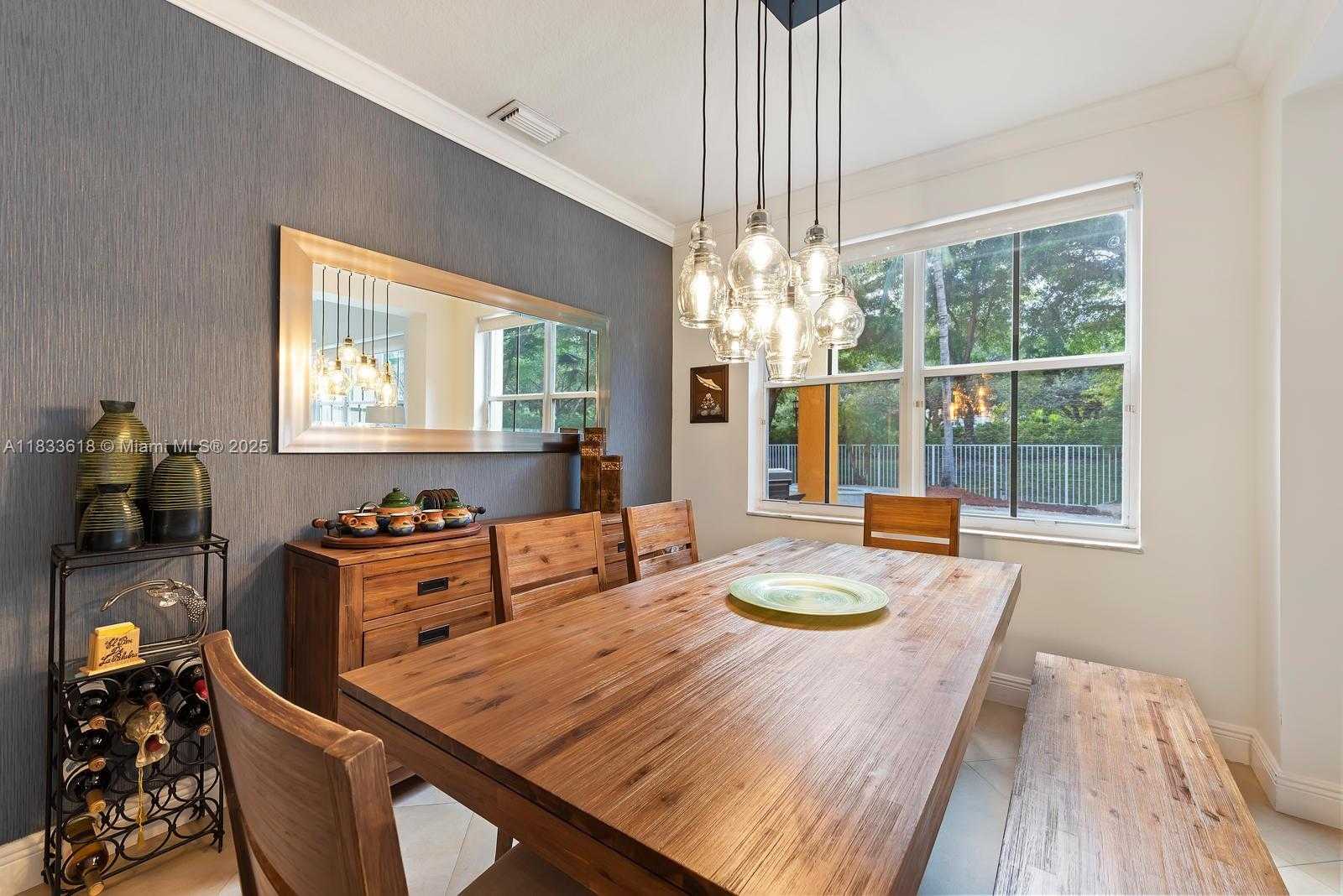 Small Image of 4008 STAGHORN LN, Weston Number 6