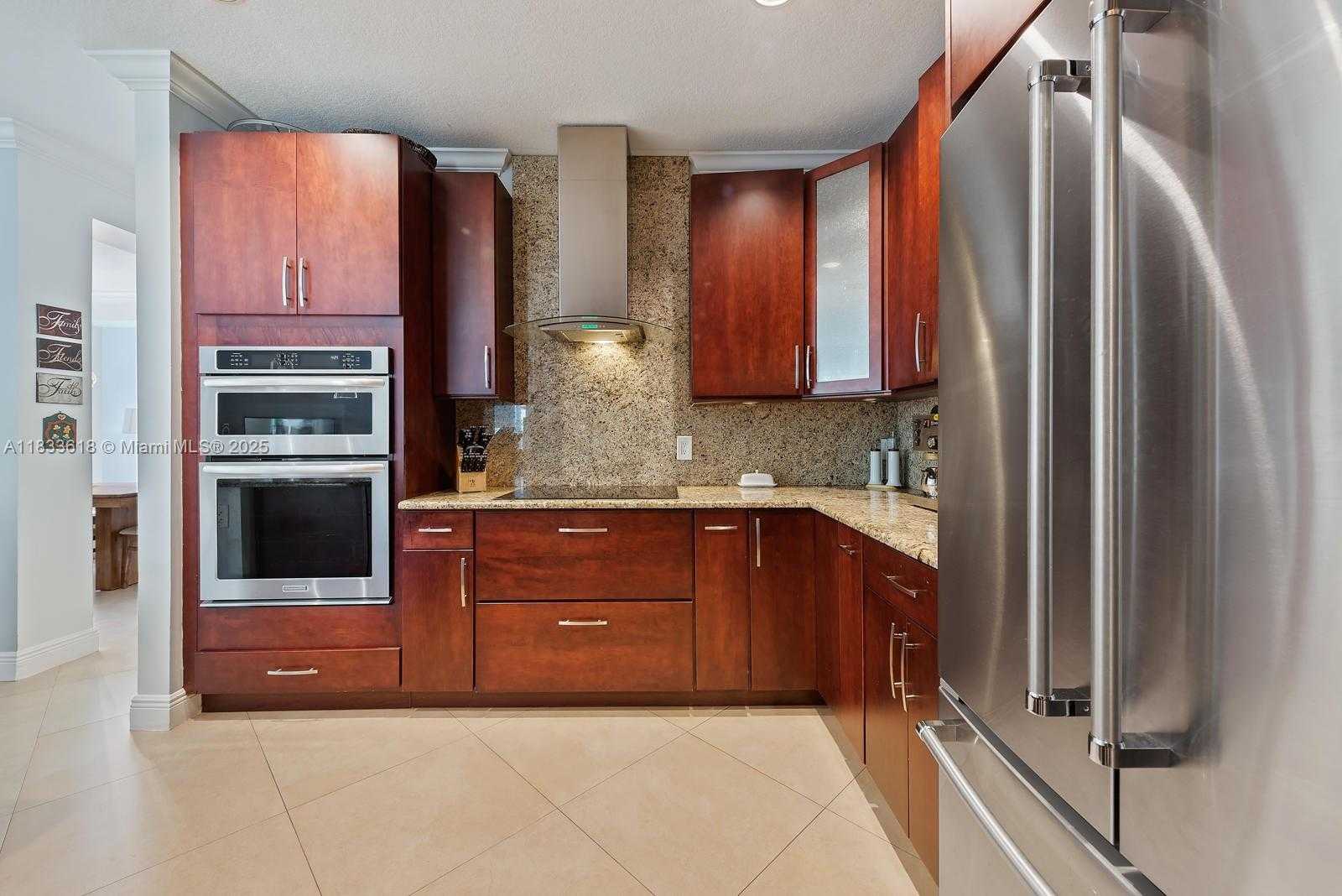 Small Image of 4008 STAGHORN LN, Weston Number 8