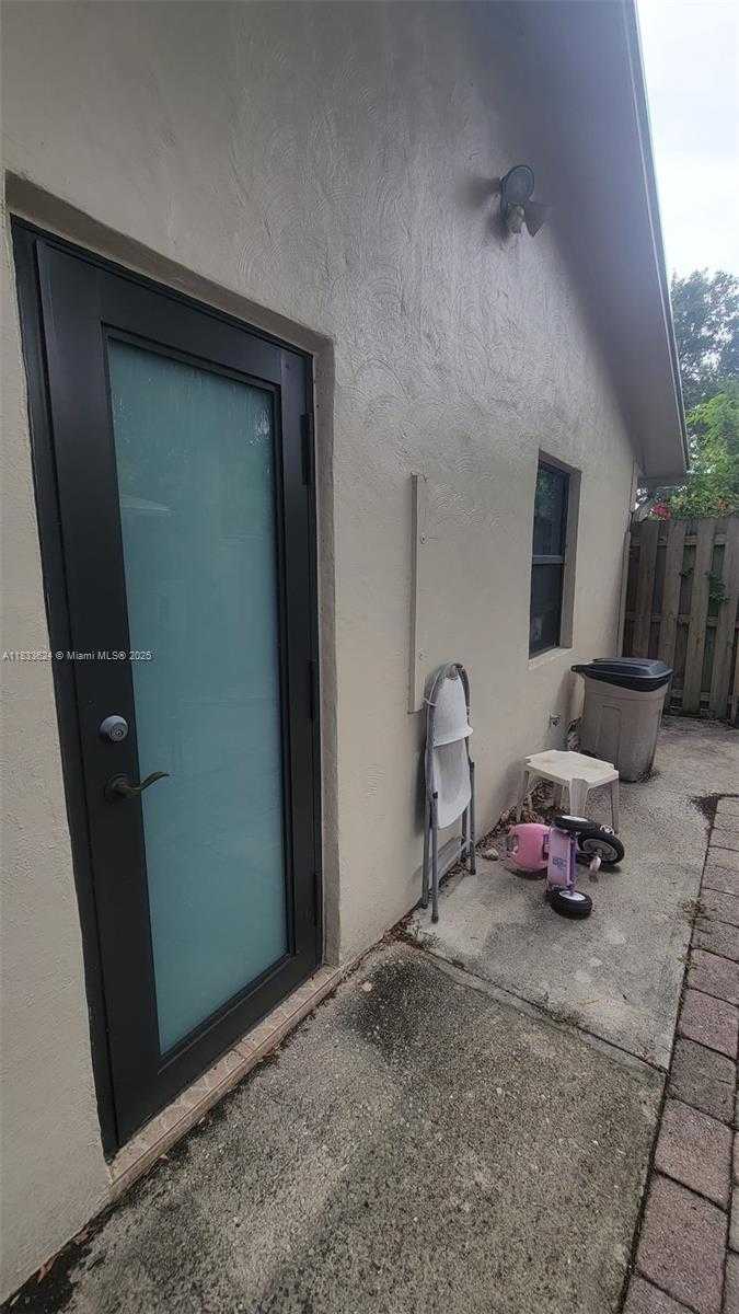 Small Image of Fort Lauderdale Number 2