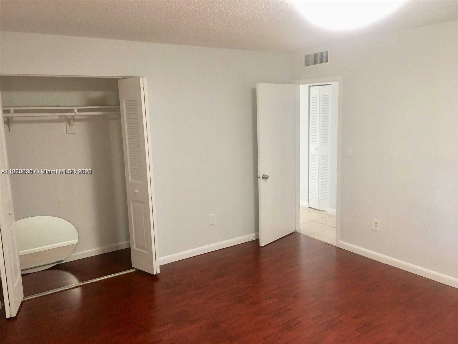 Small Image of 9970 SOUTH WEST 88TH ST #914-9, Miami Number 5