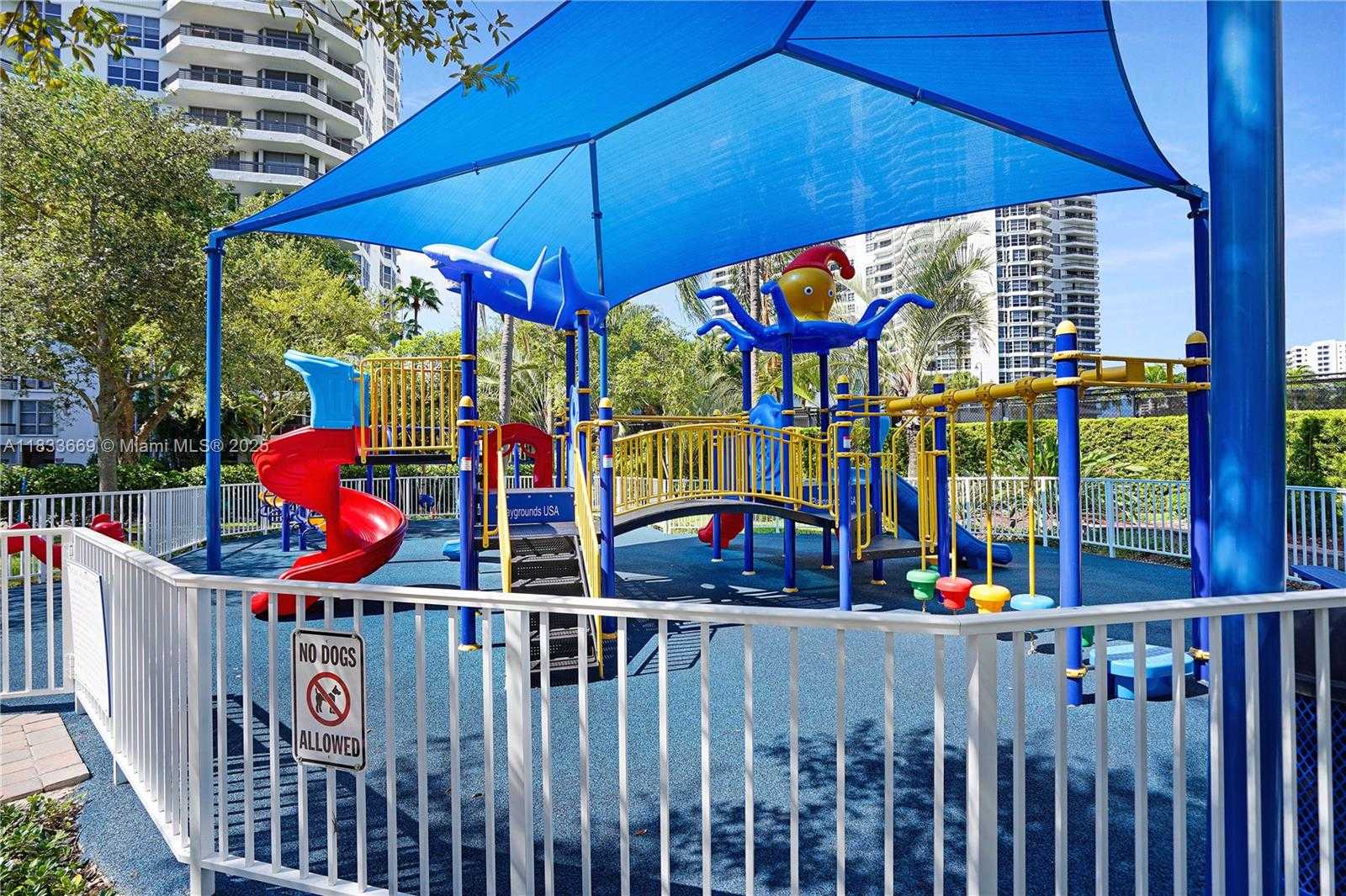 Small Image of 3530 MYSTIC POINTE DR #1714, Aventura Number 45