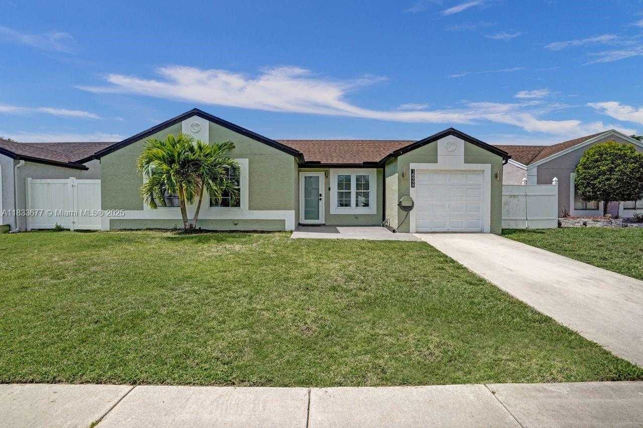 Small Image of 18998 CLOUD LAKE CIR, Boca Raton Number 73