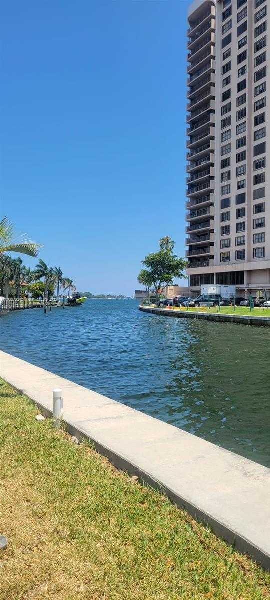 Small Image of 1750 NORTH EAST 115TH ST #608, Miami Number 10