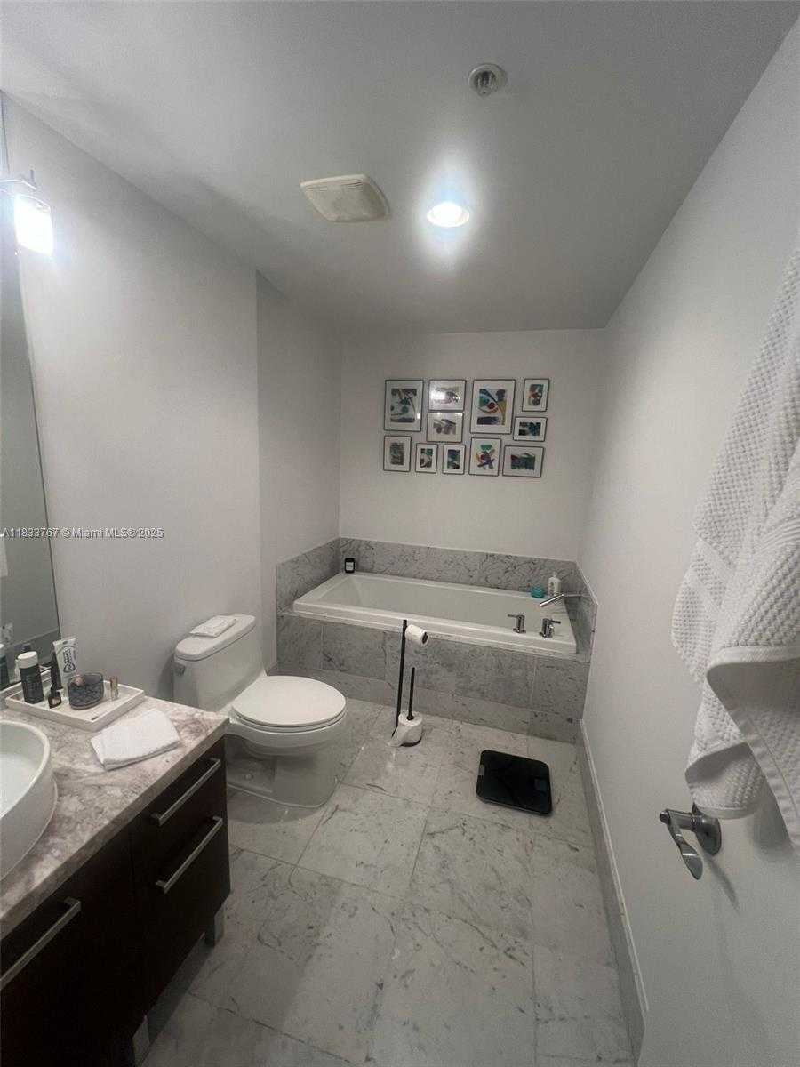Small Image of 253 NORTH EAST 2ND ST #1904, Miami Number 4