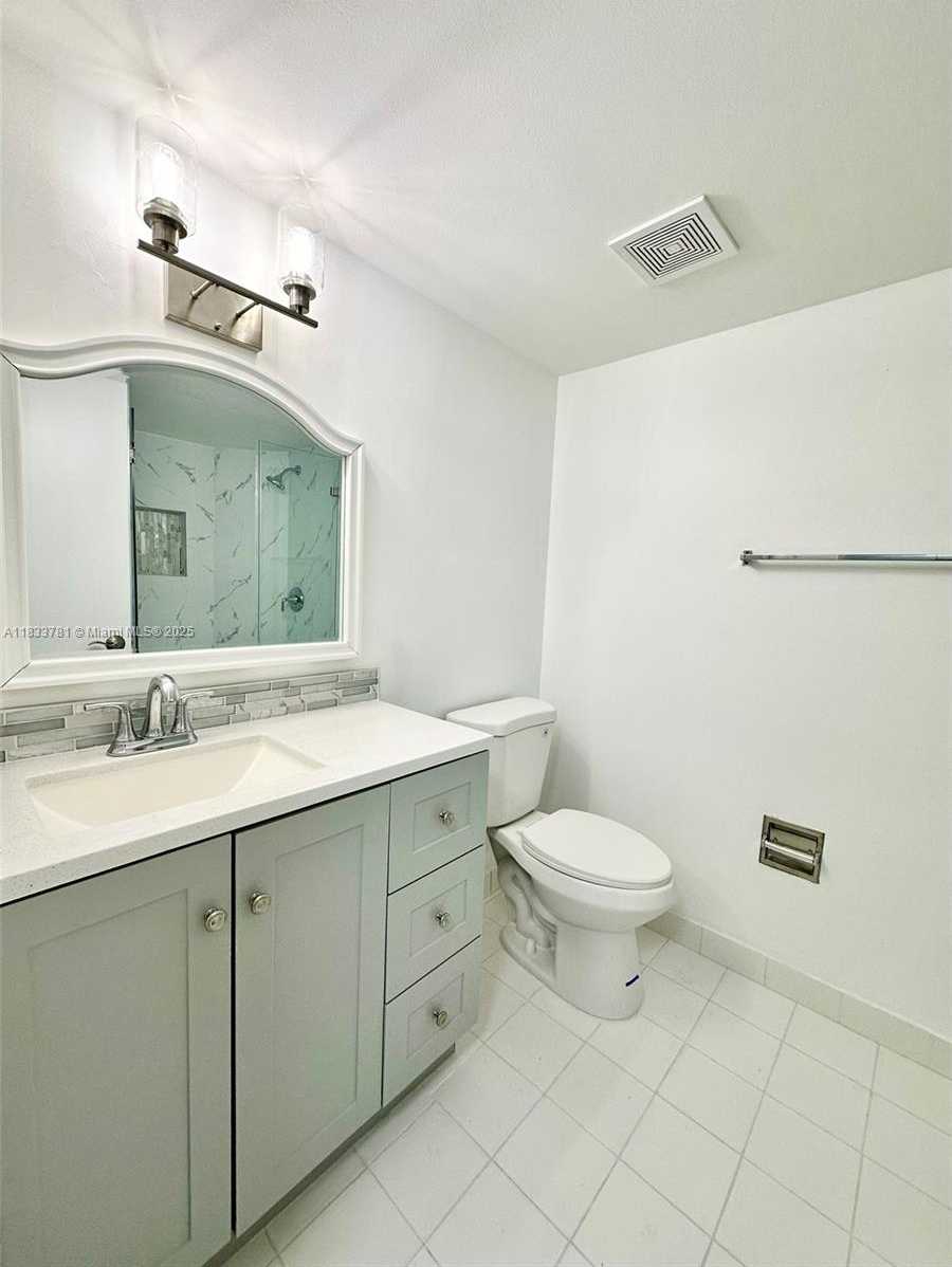 Small Image of 10237 NORTH WEST 9TH ST CIR #210-4, Miami Number 15