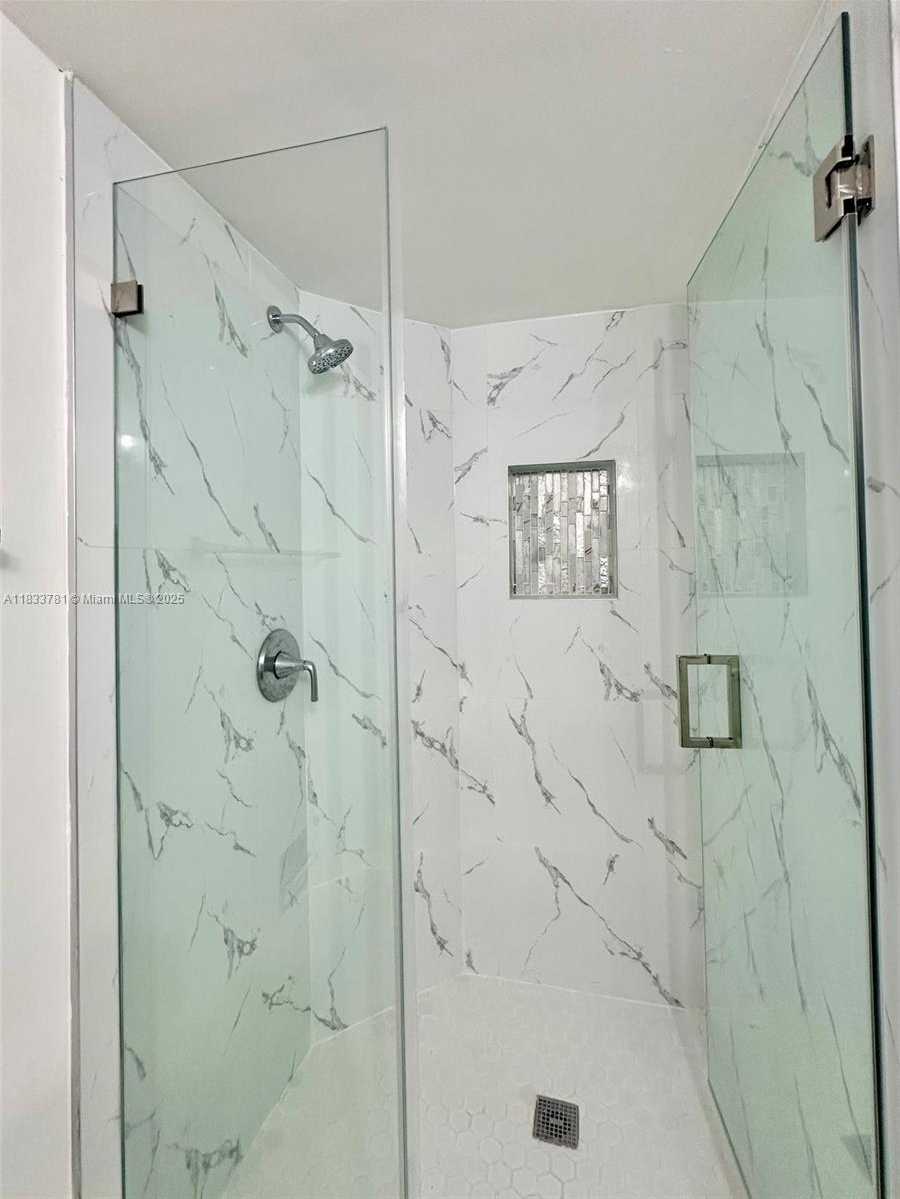 Small Image of 10237 NORTH WEST 9TH ST CIR #210-4, Miami Number 16