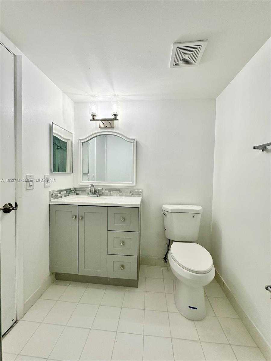 Small Image of 10237 NORTH WEST 9TH ST CIR #210-4, Miami Number 18