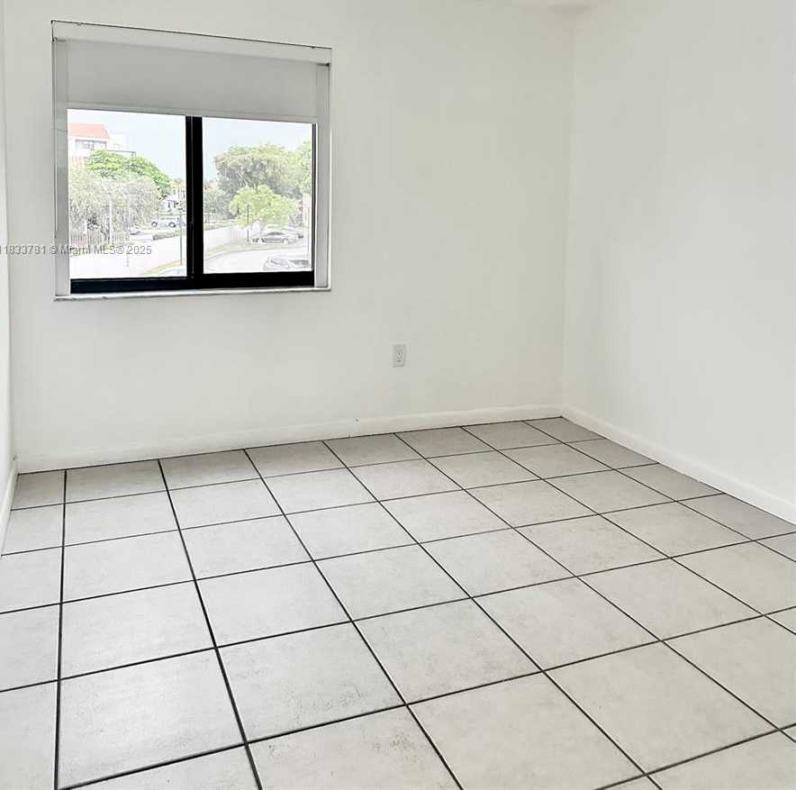 Small Image of 10237 NORTH WEST 9TH ST CIR #210-4, Miami Number 20