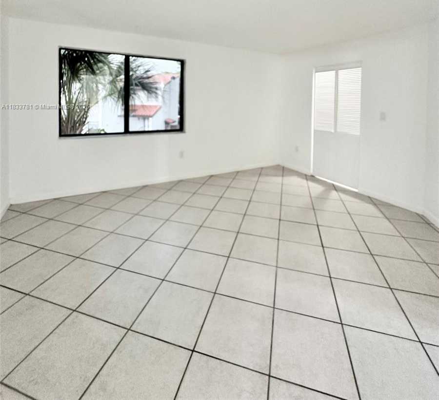 Small Image of 10237 NORTH WEST 9TH ST CIR #210-4, Miami Number 26