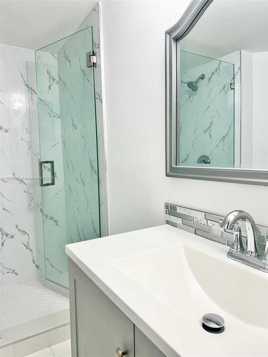Small Image of 10237 NORTH WEST 9TH ST CIR #210-4, Miami Number 29