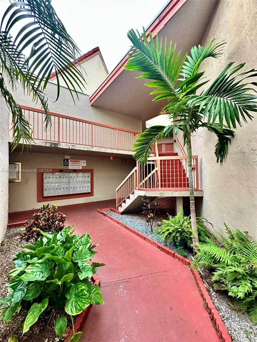 Small Image of 10237 NORTH WEST 9TH ST CIR #210-4, Miami Number 3