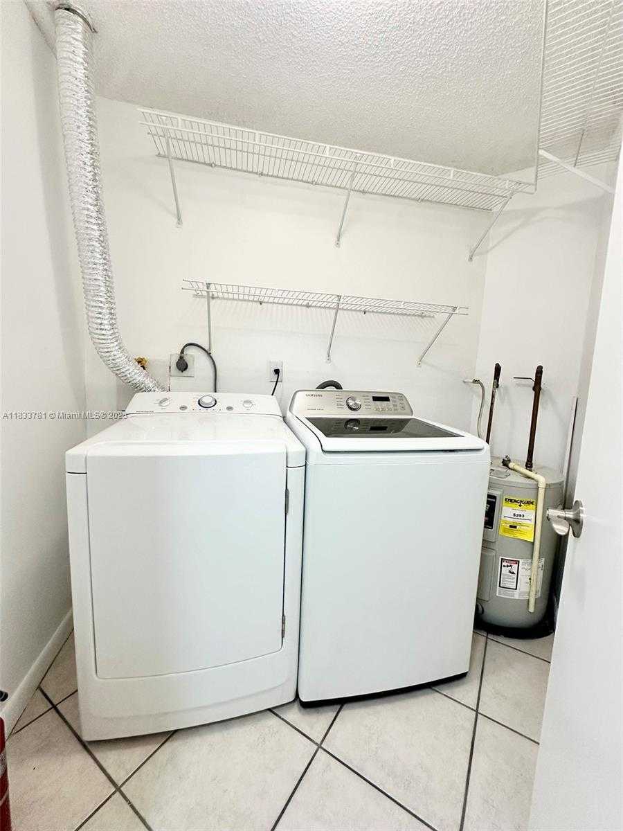 Small Image of 10237 NORTH WEST 9TH ST CIR #210-4, Miami Number 31