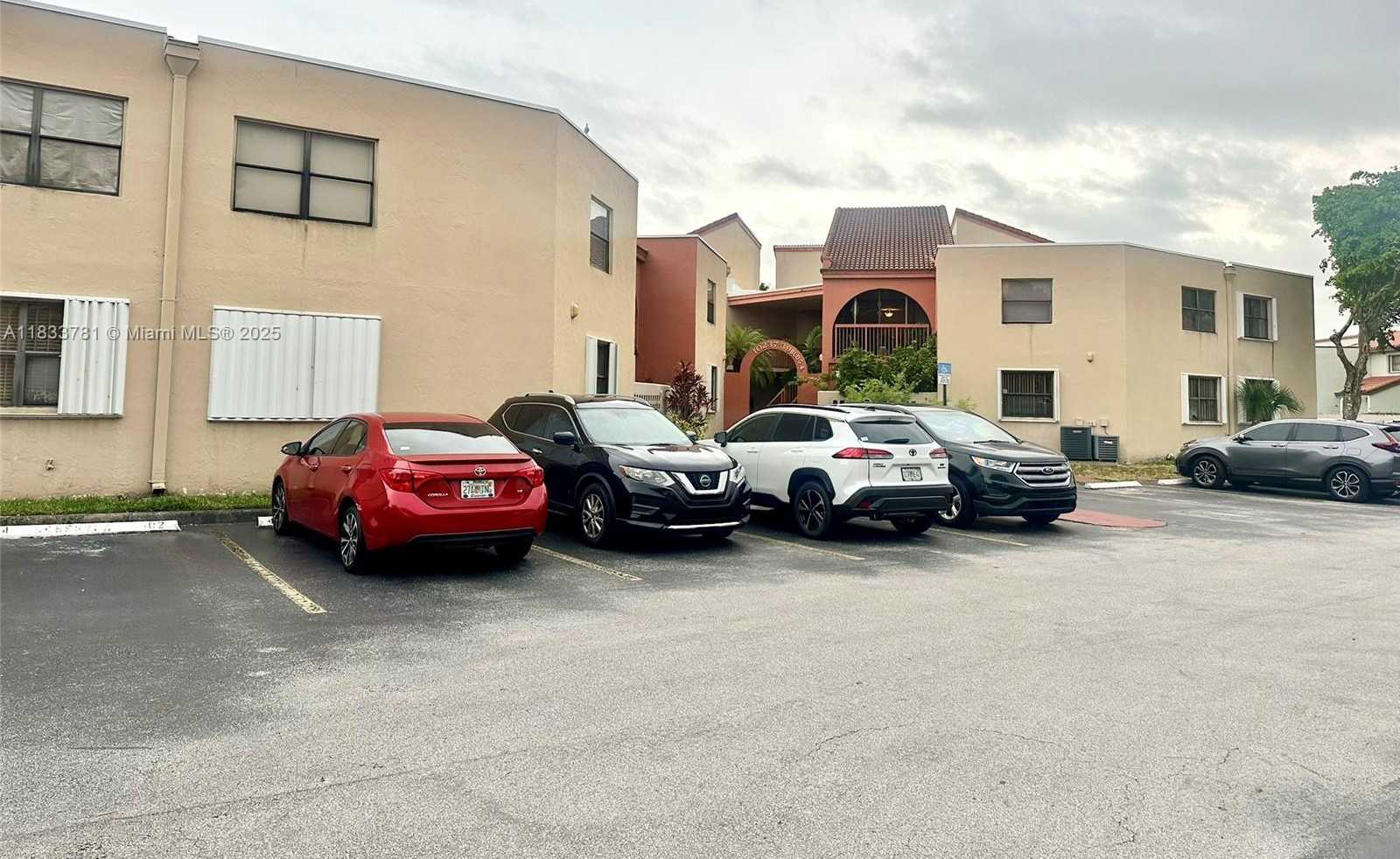 Small Image of 10237 NORTH WEST 9TH ST CIR #210-4, Miami Number 35