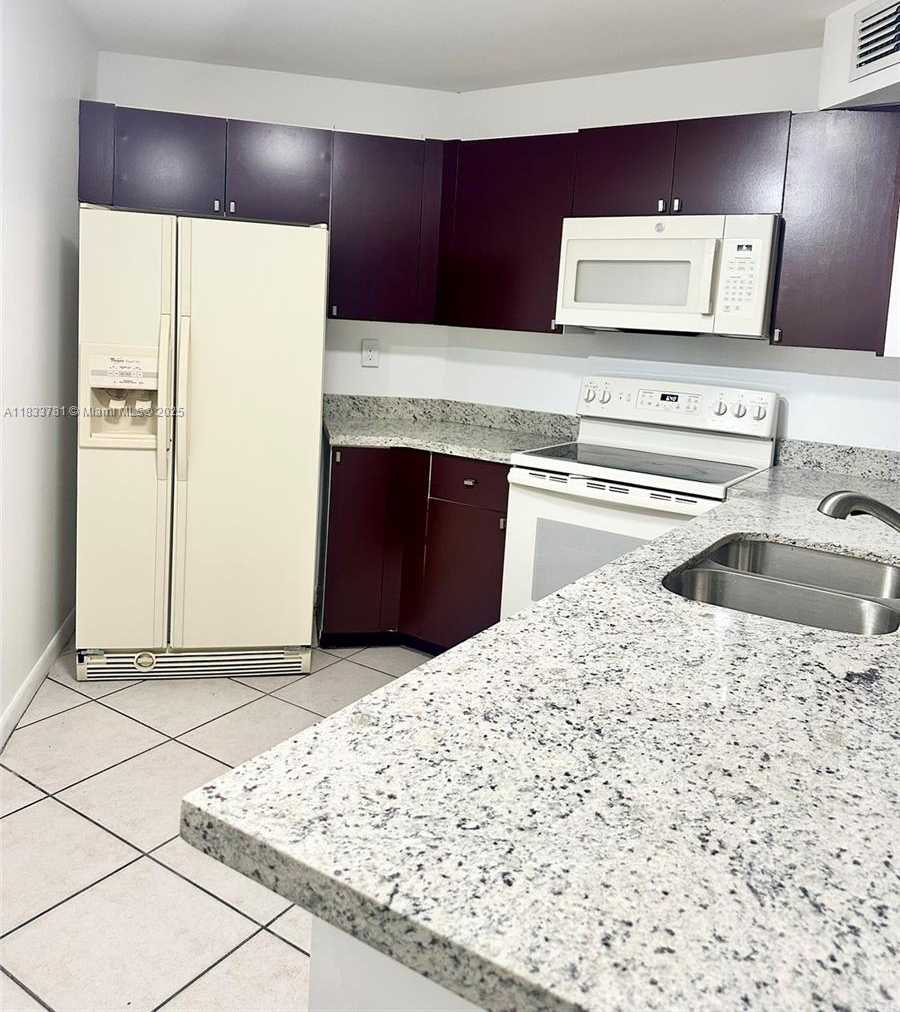 Small Image of 10237 NORTH WEST 9TH ST CIR #210-4, Miami Number 5