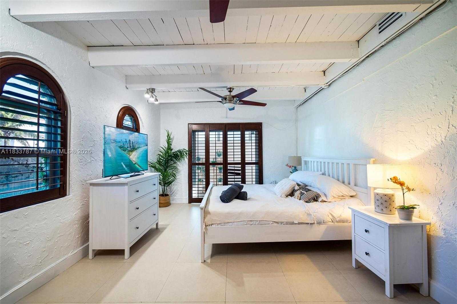 Small Image of 7701 NORTH EAST 8TH AVE, Miami Number 29