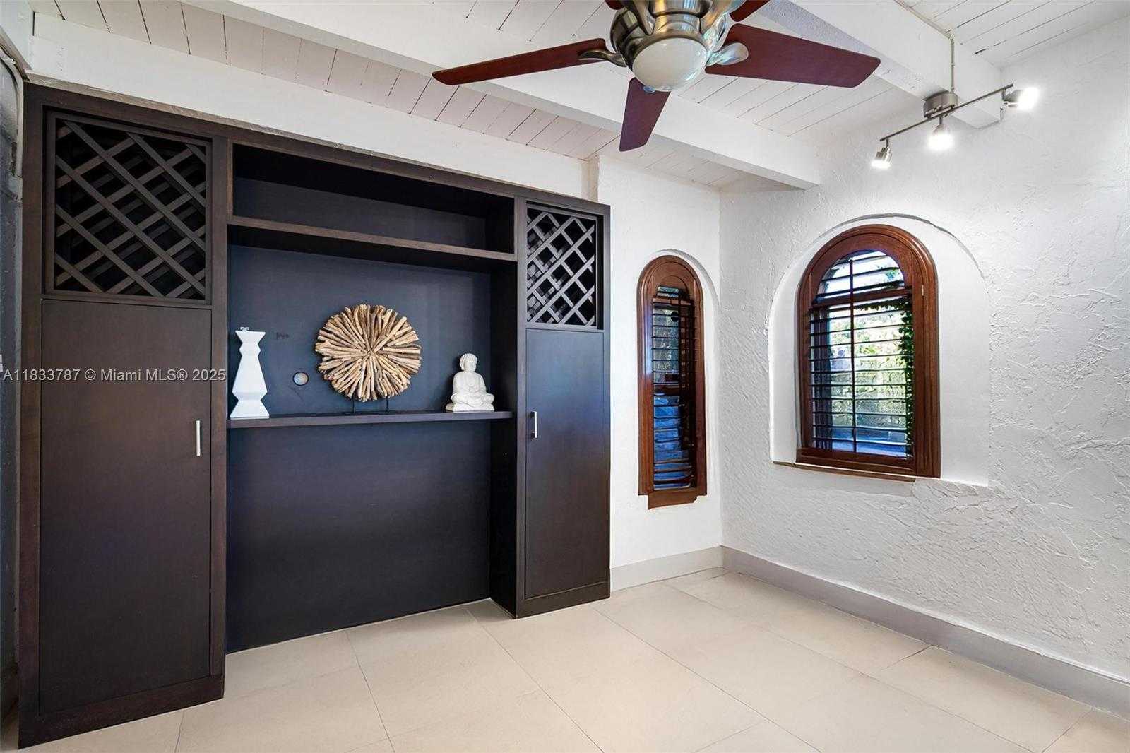 Small Image of 7701 NORTH EAST 8TH AVE, Miami Number 32
