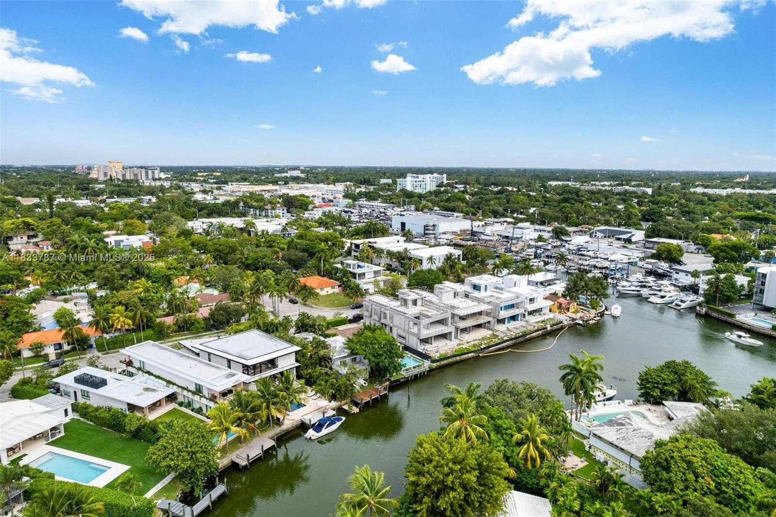Small Image of 7701 NORTH EAST 8TH AVE, Miami Number 58