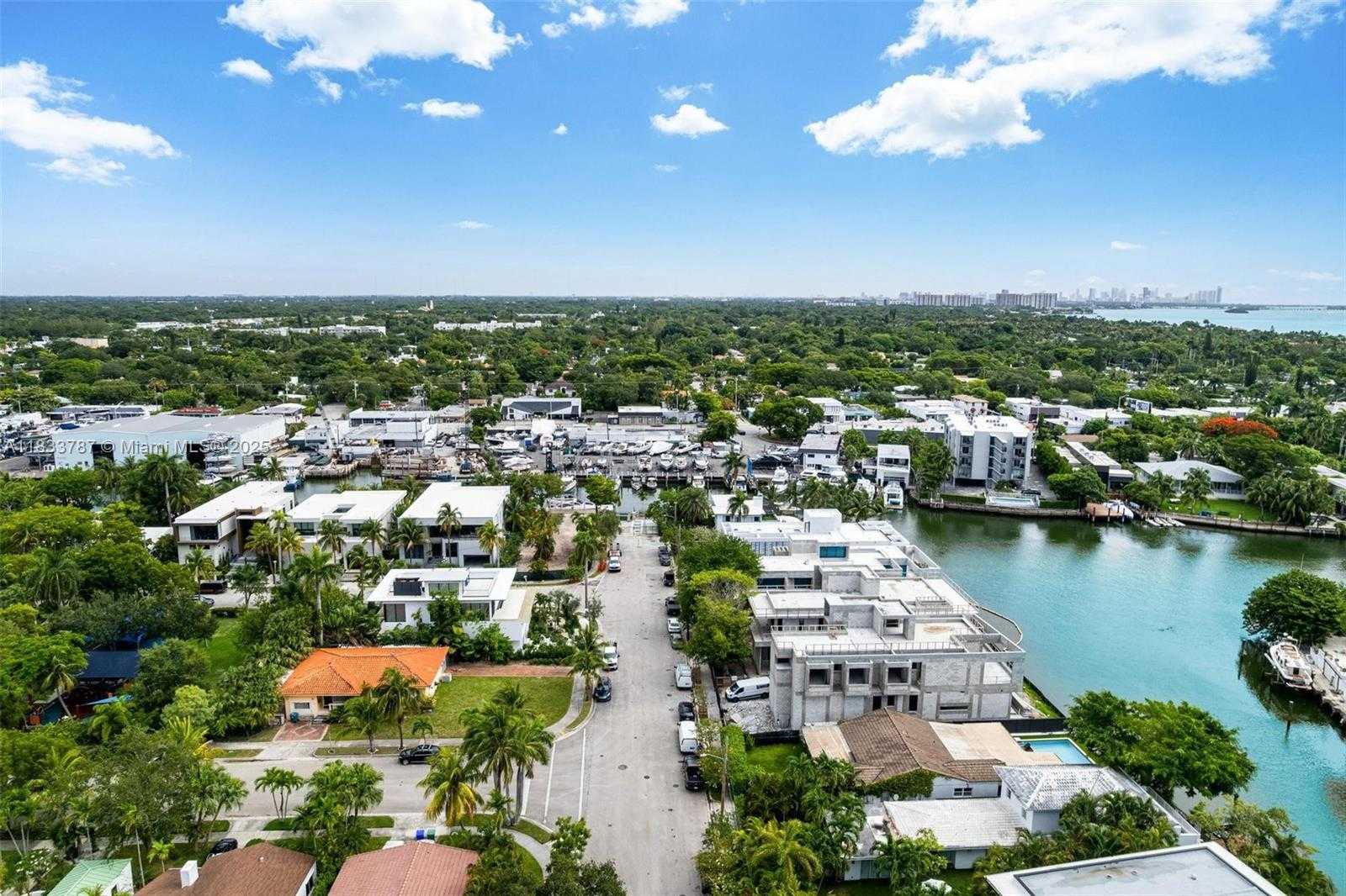 Small Image of 7701 NORTH EAST 8TH AVE, Miami Number 60
