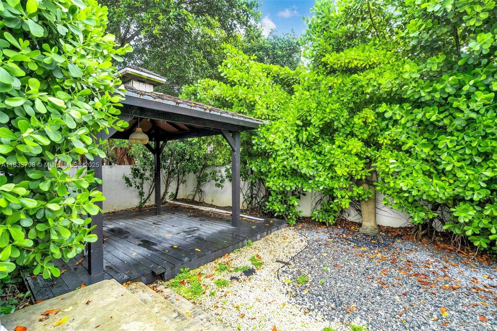 Small Image of 1232 LENOX AVE, Miami Beach Number 12