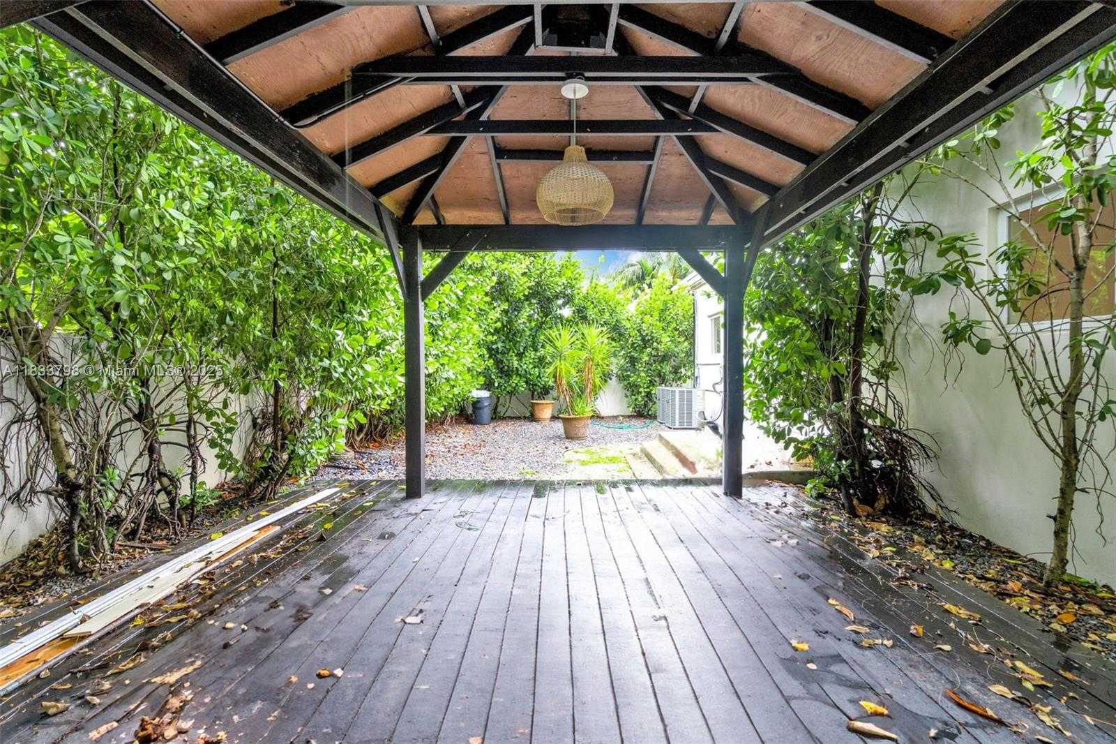 Small Image of 1232 LENOX AVE, Miami Beach Number 13
