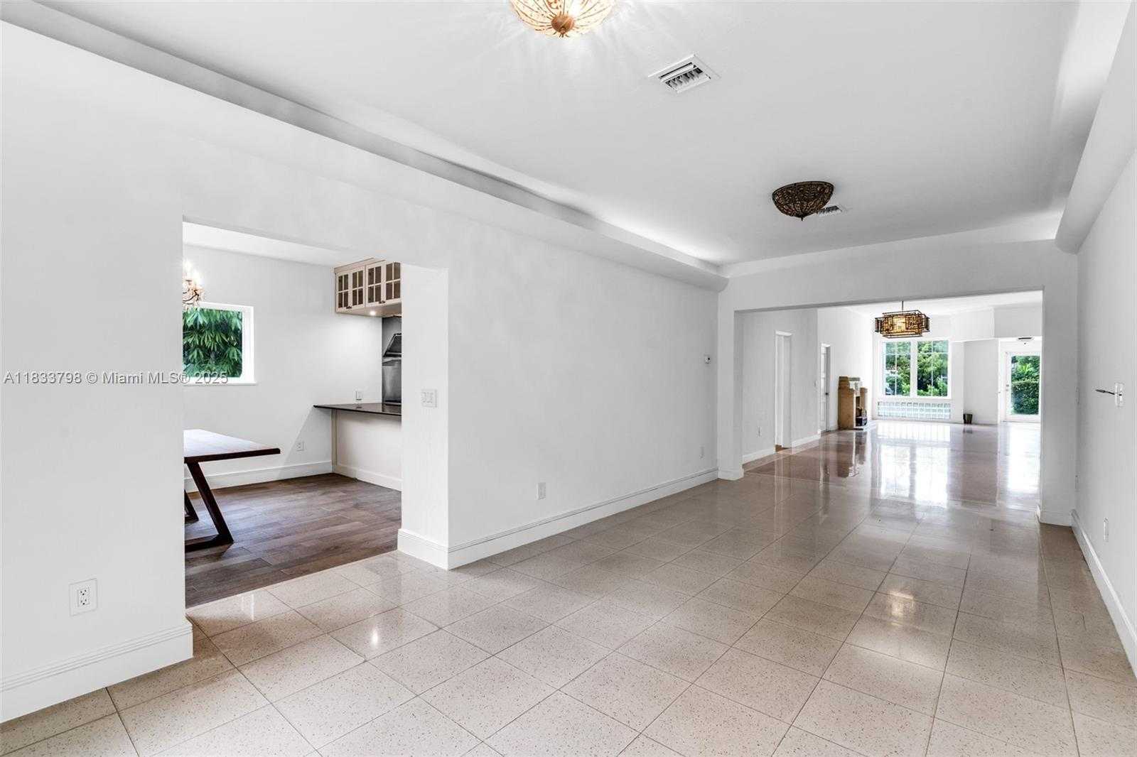 Small Image of 1232 LENOX AVE, Miami Beach Number 15
