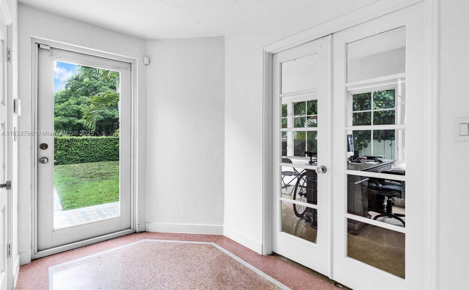 Small Image of 1232 LENOX AVE, Miami Beach Number 18