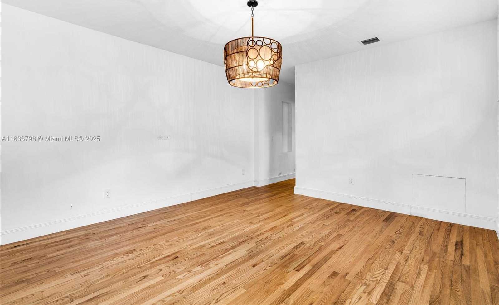 Small Image of 1232 LENOX AVE, Miami Beach Number 23