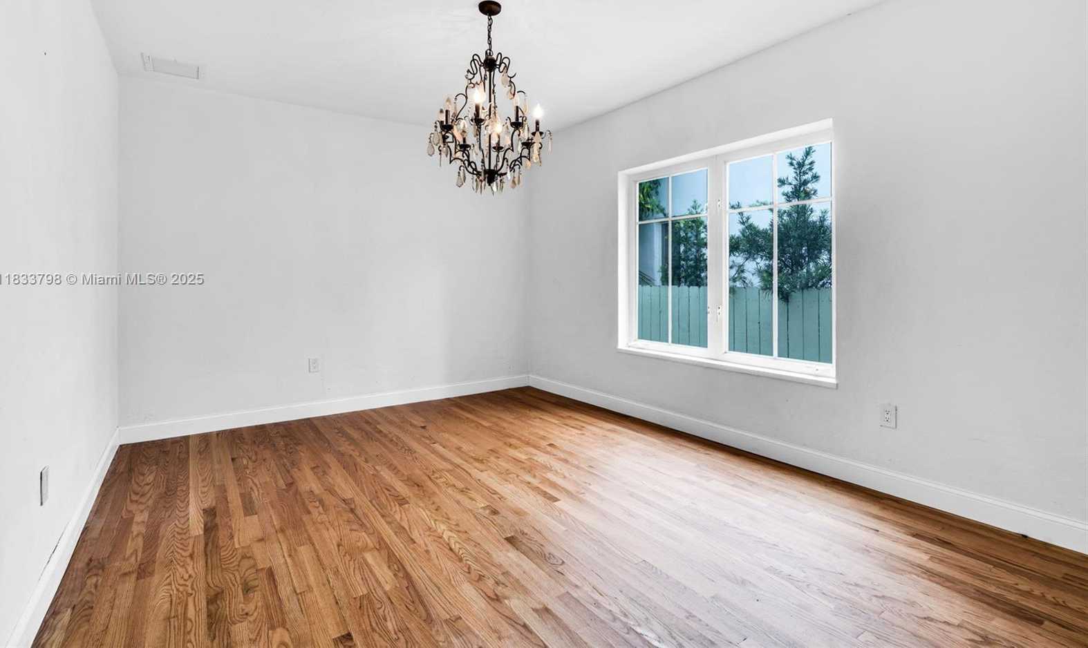 Small Image of 1232 LENOX AVE, Miami Beach Number 25